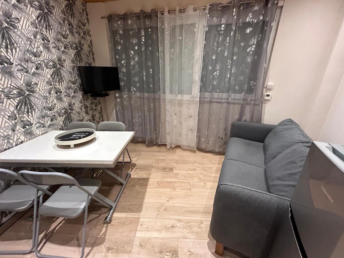 Appartement De Luxe En R/C Idealment Place En Hyper Centre Lourdes Dış mekan fotoğraf